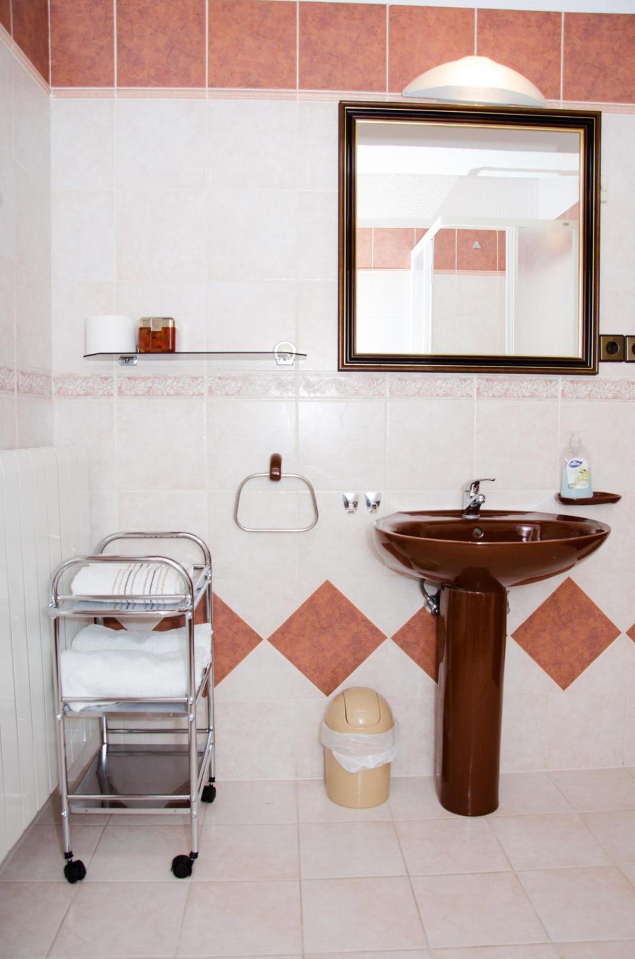 Guesthouse Ruza - Apartments Zengg Kültér fotó