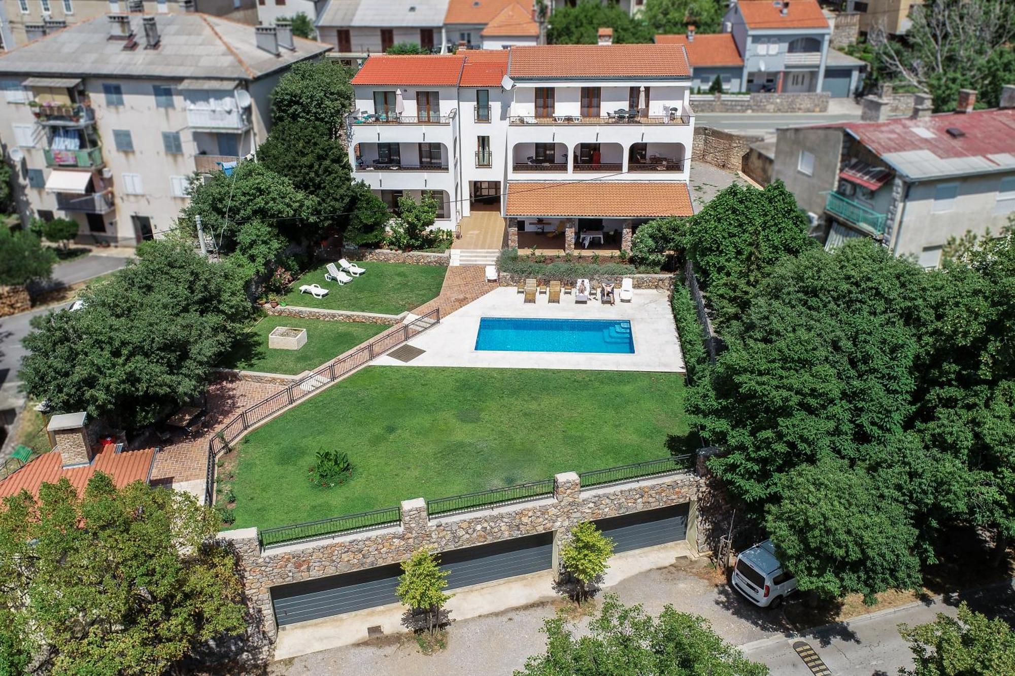 Guesthouse Ruza - Apartments Zengg Kültér fotó